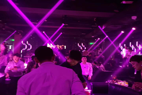 河南許昌石拾先生酒吧